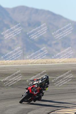 media/Oct-30-2025-Racers Edge (Thu) [[dabbdaf680]]/3-B Group/Session 2 (Bowl Exit)/